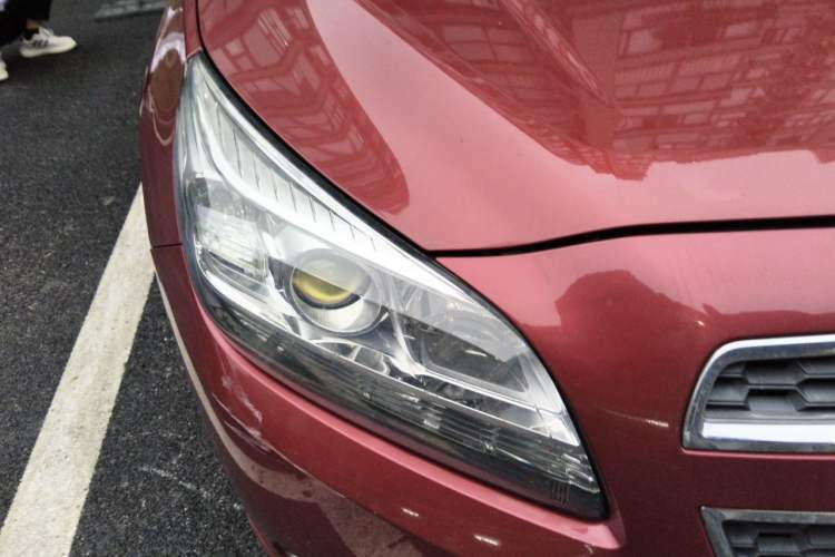 Used Chevrolet Malibu 2013 2.0L Automatic Luxury Edition Right Front Headlight
