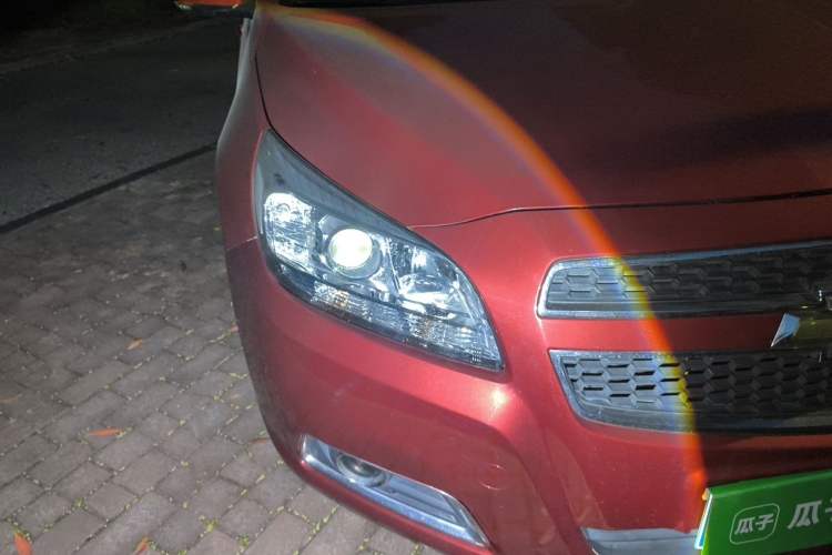 Used Chevrolet Malibu 2013 2.0L Automatic Luxury Edition Right Front Headlight
