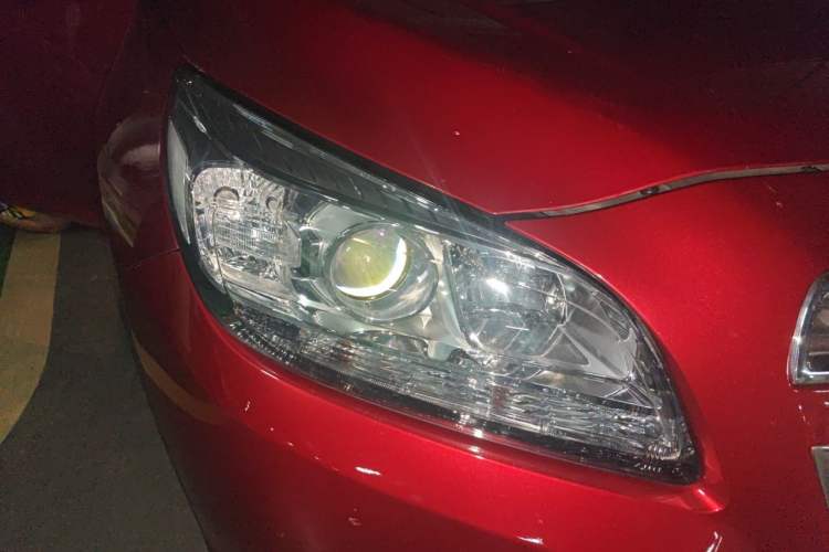 Used Chevrolet Malibu 2013 2.4L Automatic Luxury Edition Right Front Headlight