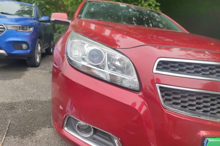 Used Chevrolet Malibu 2013 2.0L Automatic Luxury Edition Right Front Headlight
