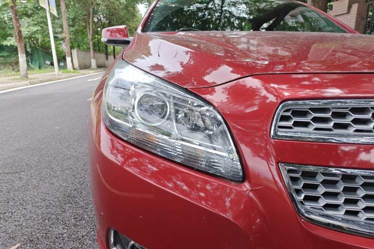 Used Chevrolet Malibu 2013 1.6T Automatic Luxury Edition Right Front Headlight