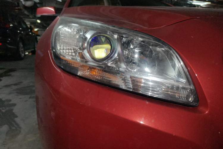 Used Chevrolet Malibu 2013 2.4L Automatic Luxury Edition Right Front Headlight