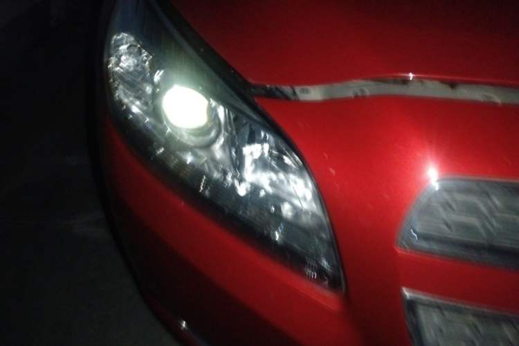 Used Chevrolet Malibu 2013 2.0L Automatic Luxury Edition Right Front Headlight