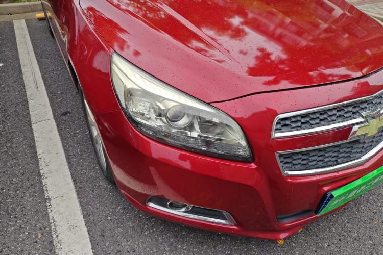 Used Chevrolet Malibu 2013 2.0L Automatic Luxury Edition Right Front Headlight