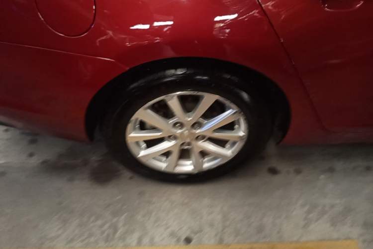 Used Chevrolet Malibu 2013 2.0L Automatic Luxury Edition Right Rear Wheel Hub