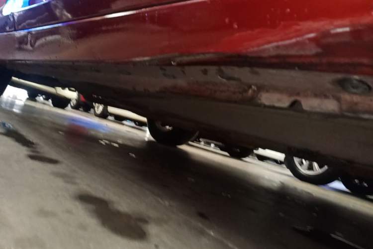 Used Chevrolet Malibu 2013 2.0L Automatic Luxury Edition Right Side Sill