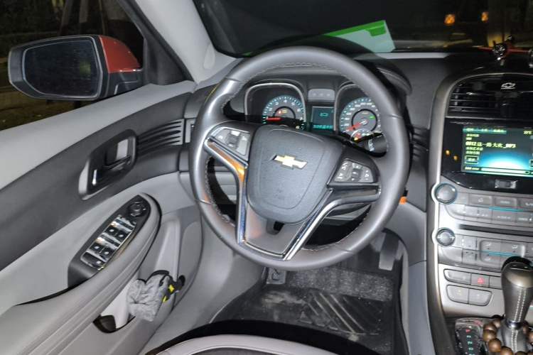 Used Chevrolet Malibu 2013 2.0L Automatic Luxury Edition Steering Wheel