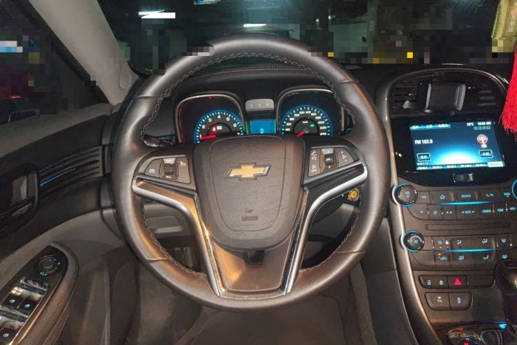 Used Chevrolet Malibu 2013 2.4L Automatic Luxury Edition Steering Wheel