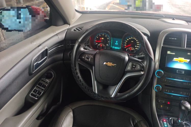 Used Chevrolet Malibu 2013 2.0L Automatic Luxury Edition Steering Wheel
