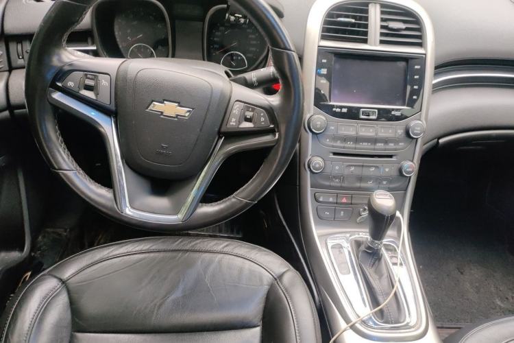 Used Chevrolet Malibu 2013 1.6T Automatic Luxury Edition Steering Wheel