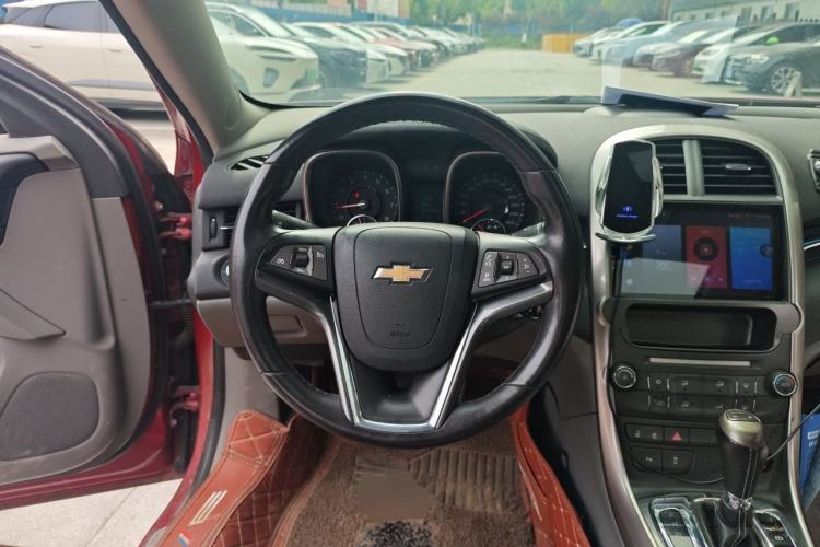 Used Chevrolet Malibu 2013 2.4L Automatic Luxury Edition Steering Wheel
