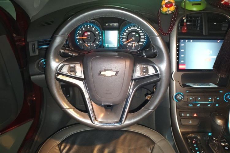 Used Chevrolet Malibu 2013 2.0L Automatic Comfort Edition Steering Wheel