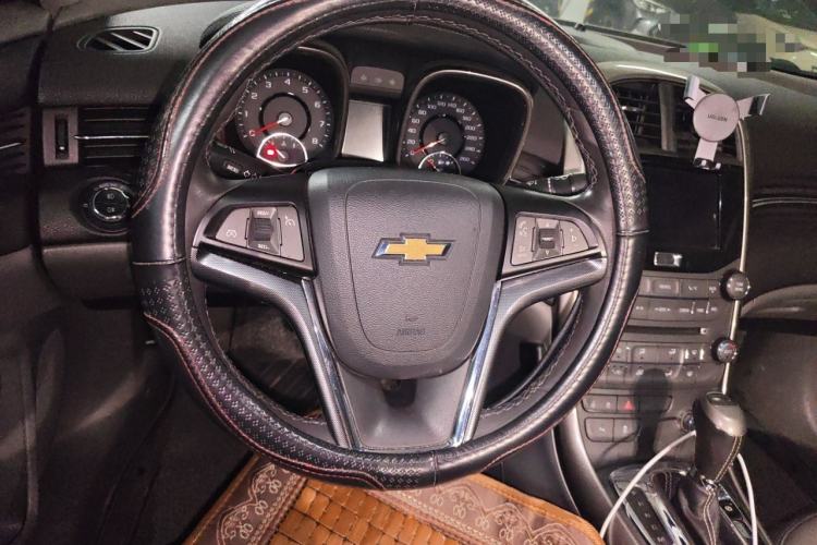Used Chevrolet Malibu 2013 2.0L Automatic Luxury Edition Steering Wheel