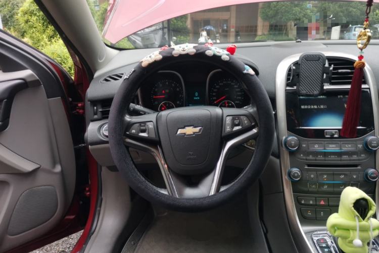 Used Chevrolet Malibu 2013 2.0L Automatic Luxury Edition Steering Wheel