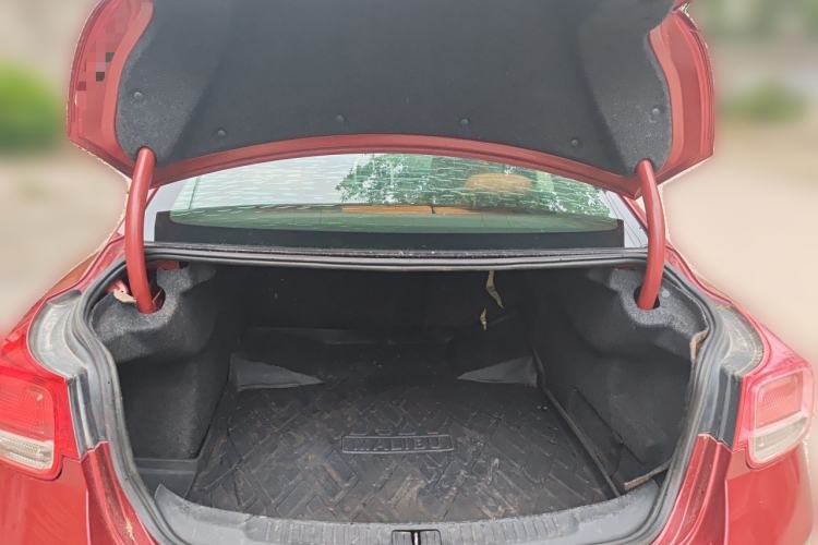 Used Chevrolet Malibu 2013 1.6T Automatic Comfort Edition Trunk