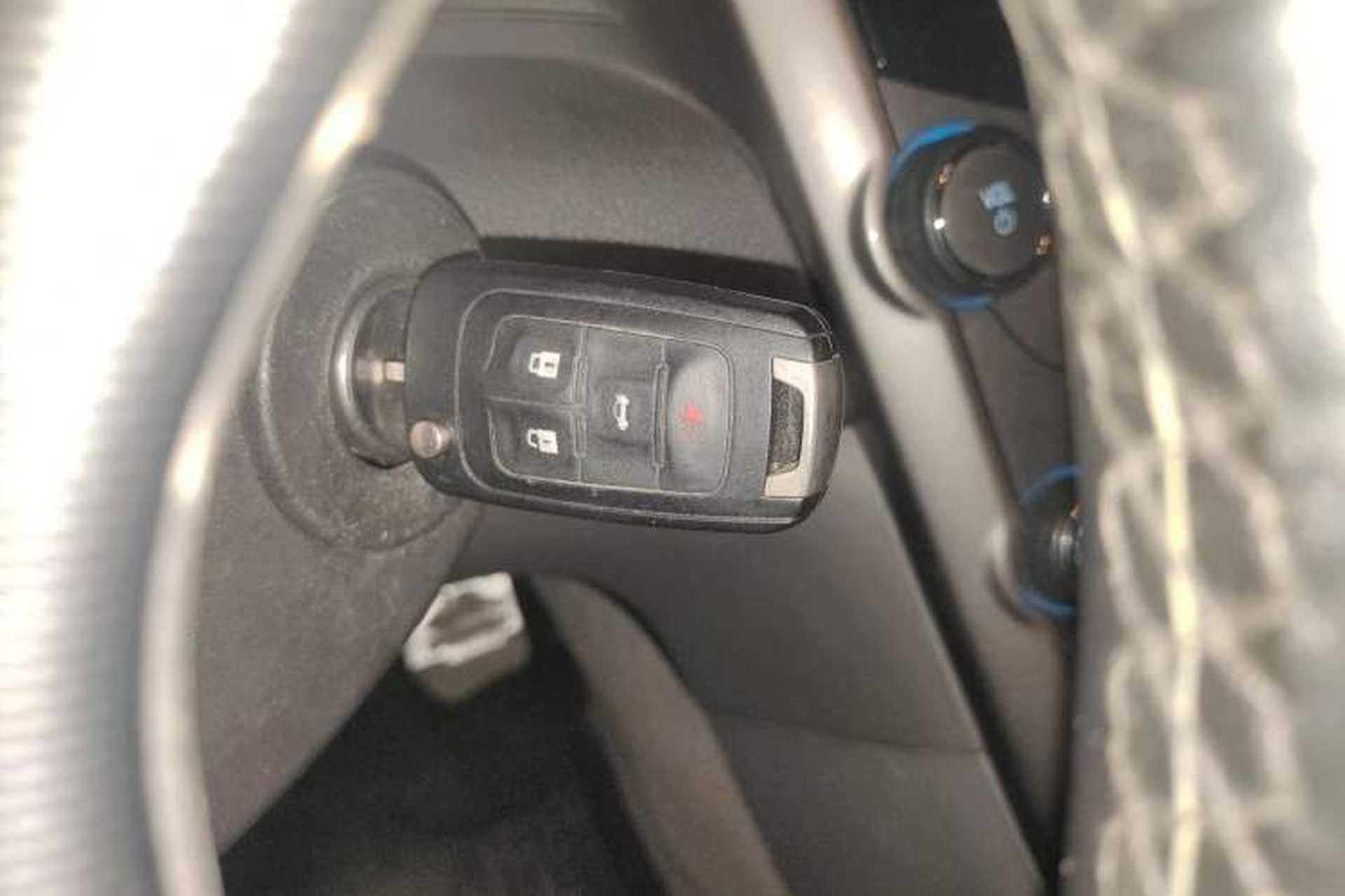 Used Chevrolet Malibu 2013 2.0L Automatic Luxury Edition Vehicle Key