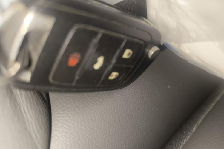 Used Chevrolet Malibu 2013 2.0L Automatic Luxury Edition Vehicle Key