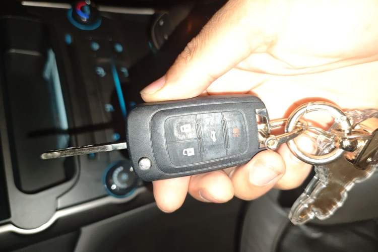 Used Chevrolet Malibu 2013 2.0L Automatic Comfort Edition Vehicle Key
