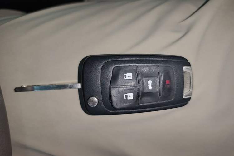 Used Chevrolet Malibu 2013 2.0L Automatic Comfort Edition Vehicle Key