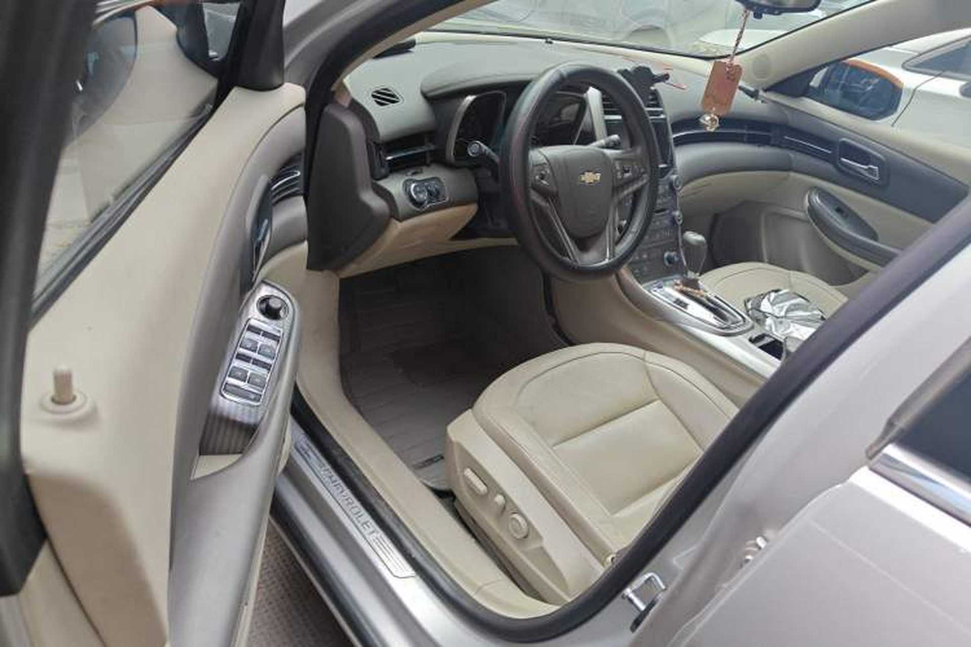 Used Chevrolet Malibu 2013 2.0L Automatic Luxury Edition Driver Seat