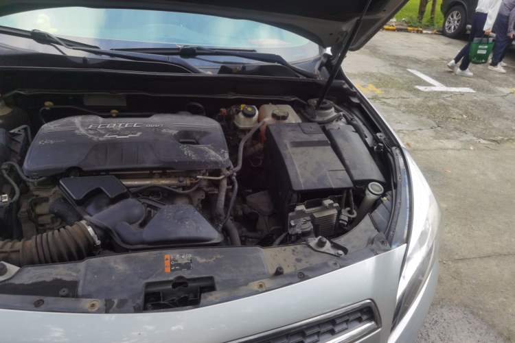 Used Chevrolet Malibu 2013 2.0L Automatic Comfort Edition Engine Bay Left