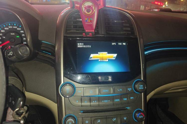 Used Chevrolet Malibu 2013 2.4L Automatic Luxury Edition Audio And AC Panel