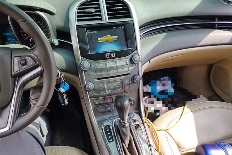 Used Chevrolet Malibu 2013 2.4L Automatic Luxury Edition Audio And AC Panel