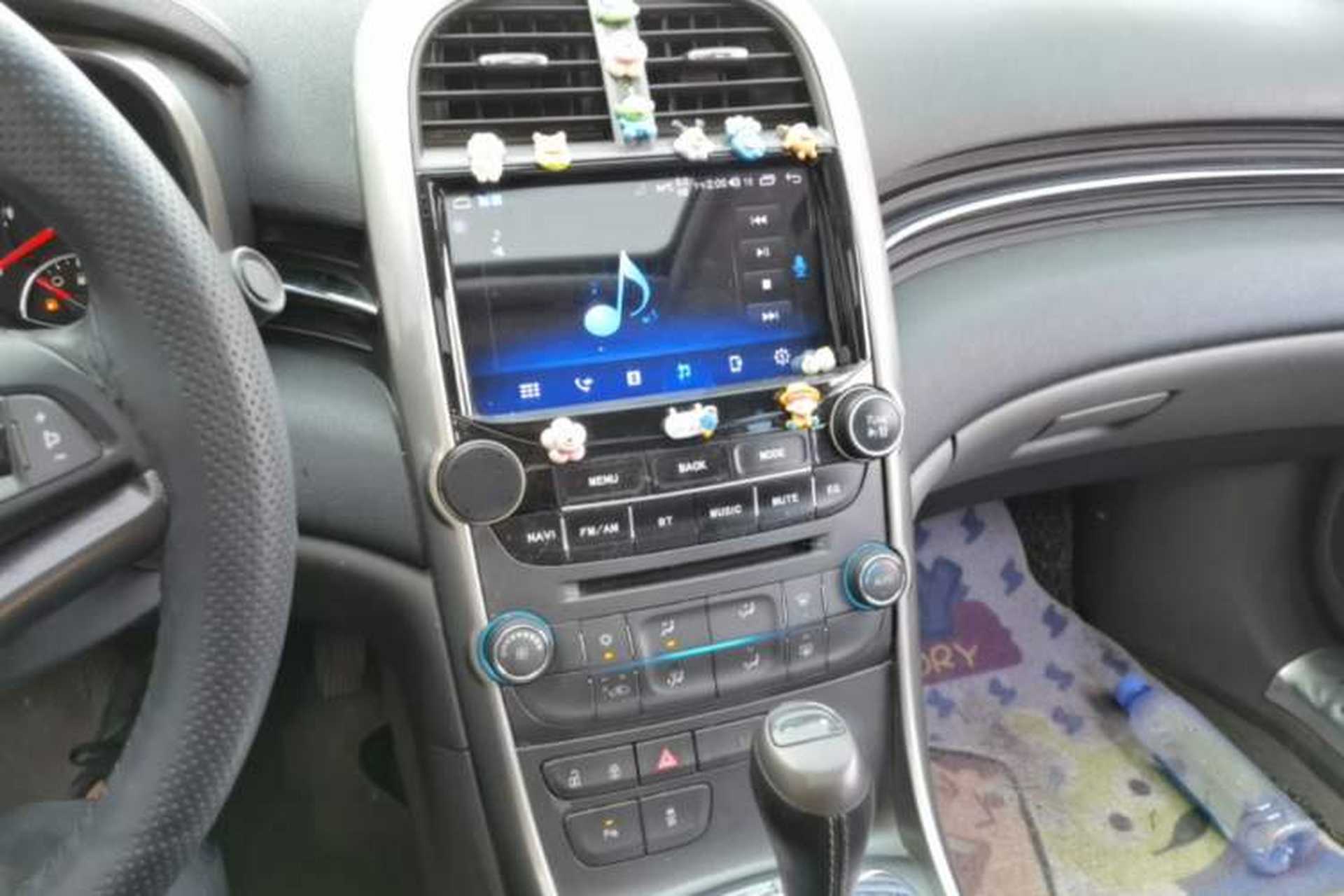 Used Chevrolet Malibu 2013 2.0L Automatic Luxury Edition Audio And AC Panel