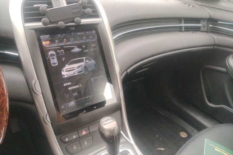 Used Chevrolet Malibu 2013 1.6T Automatic Comfort Edition Audio And AC Panel