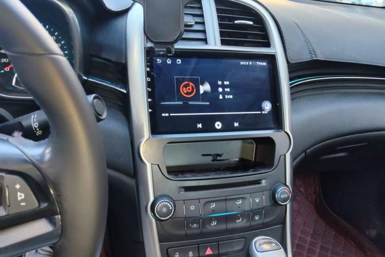Used Chevrolet Malibu 2013 1.6T Automatic Luxury Edition Audio And AC Panel