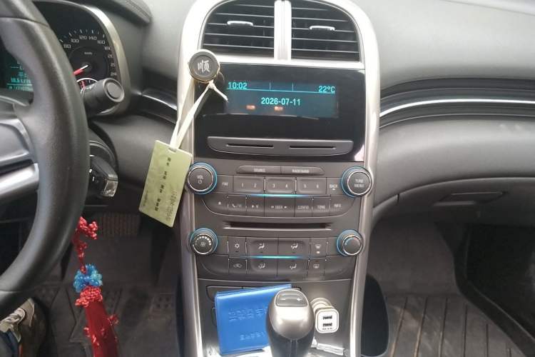 Used Chevrolet Malibu 2013 1.6T Automatic Comfort Edition Audio And AC Panel