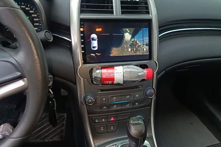 Used Chevrolet Malibu 2013 1.6T Automatic Comfort Edition Audio And AC Panel