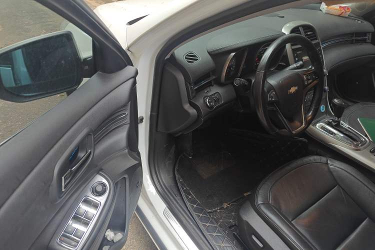 Used Chevrolet Malibu 2013 1.6T Automatic Luxury Edition Driver Seat