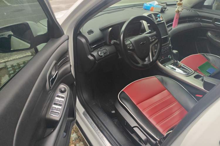 Used Chevrolet Malibu 2013 1.6T Automatic Comfort Edition Driver Seat