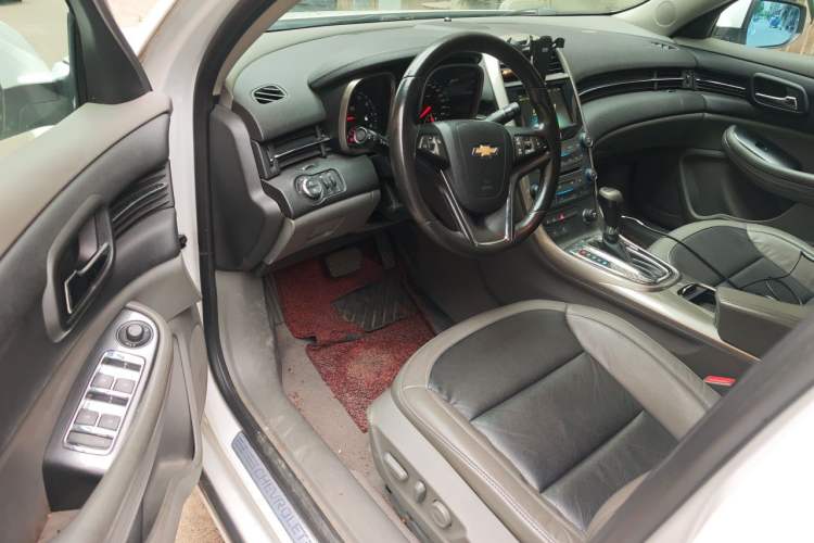 Used Chevrolet Malibu 2013 2.0L Automatic Luxury Edition Driver Seat