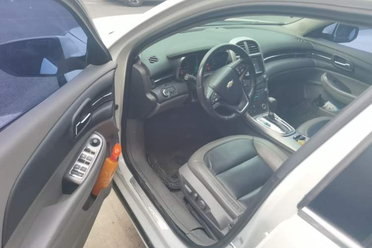 Used Chevrolet Malibu 2013 2.4L Automatic Luxury Edition Driver Seat