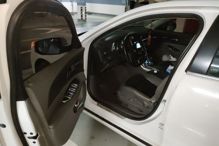 Used Chevrolet Malibu 2013 2.0L Automatic Luxury Edition Driver Seat