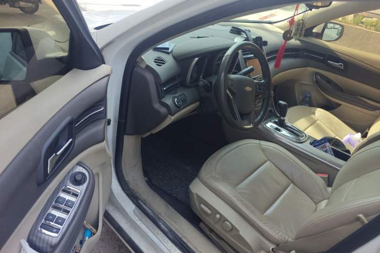 Used Chevrolet Malibu 2013 2.0L Automatic Luxury Edition Driver Seat