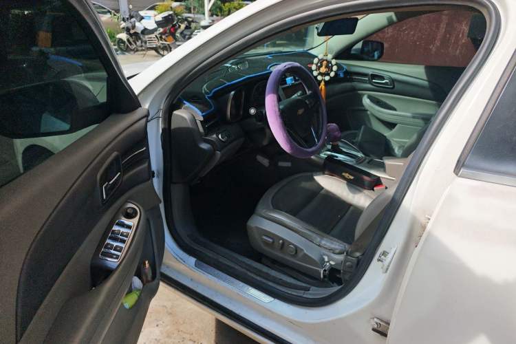 Used Chevrolet Malibu 2013 2.4L Automatic Luxury Edition Driver Seat