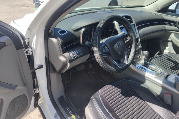 Used Chevrolet Malibu 2013 2.0L Automatic Luxury Edition Driver Seat