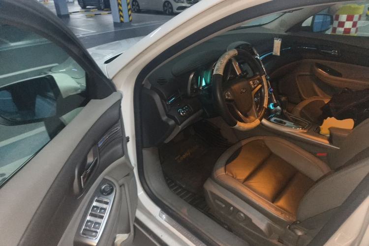 Used Chevrolet Malibu 2013 2.4L Automatic Luxury Edition Driver Seat
