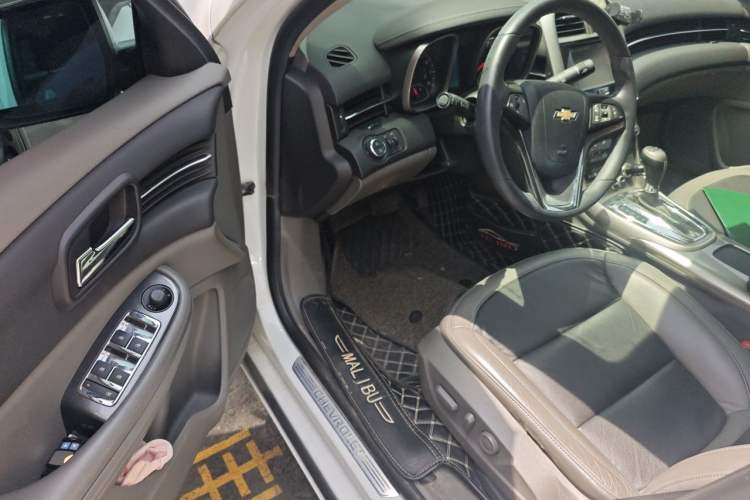 Used Chevrolet Malibu 2013 2.0L Automatic Luxury Edition Driver Seat