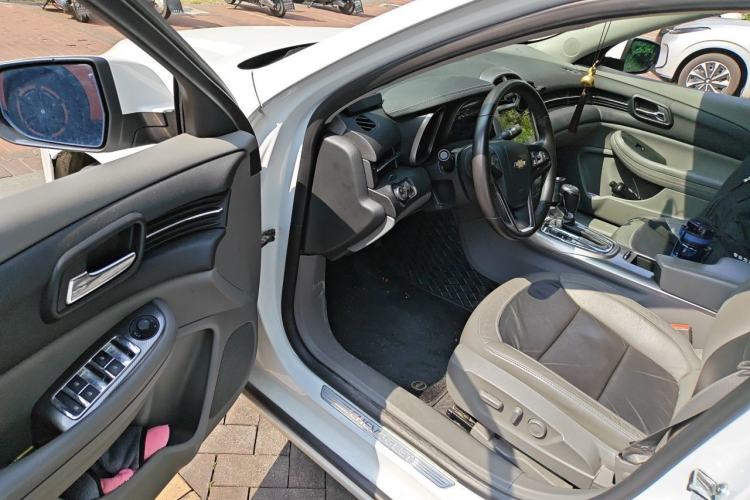 Used Chevrolet Malibu 2013 2.0L Automatic Luxury Edition Driver Seat