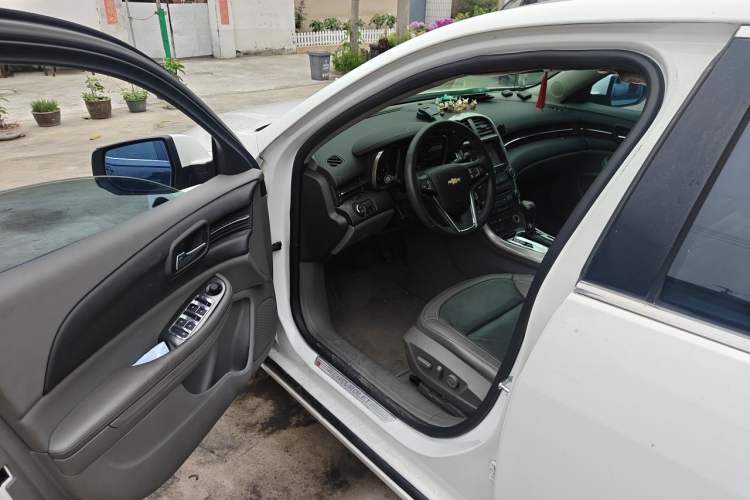 Used Chevrolet Malibu 2013 2.4L Automatic Luxury Edition Driver Seat