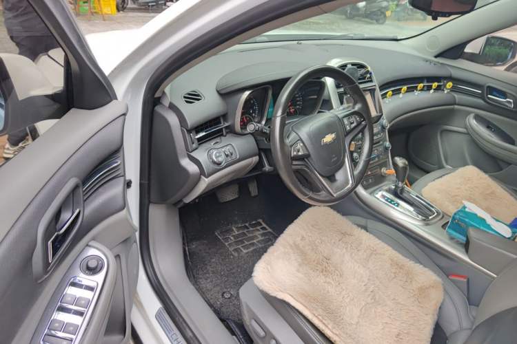 Used Chevrolet Malibu 2013 2.4L Automatic Luxury Edition Driver Seat
