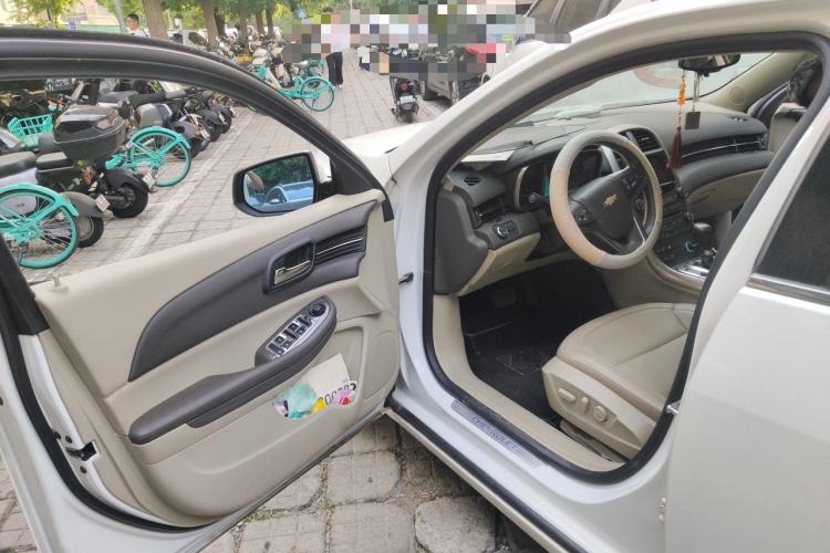 Used Chevrolet Malibu 2013 2.0L Automatic Luxury Edition Driver Seat