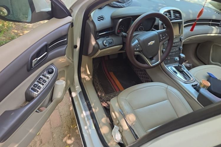 Used Chevrolet Malibu 2013 2.0L Automatic Luxury Edition Driver Seat