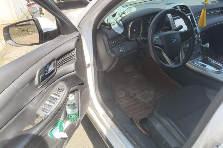Used Chevrolet Malibu 2013 1.6T Automatic Comfort Edition Driver Seat