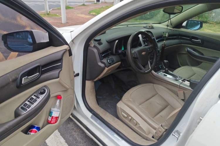 Used Chevrolet Malibu 2013 2.0L Automatic Luxury Edition Driver Seat
