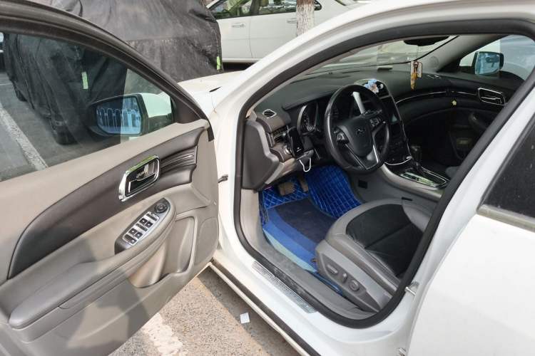 Used Chevrolet Malibu 2013 2.0L Automatic Luxury Edition Driver Seat